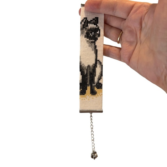 Siamese Cat Beaded Loom Cuff Bracelet, Adjustable 6.6 to 8.6” - Hand Crafted - Picture 8 of 8